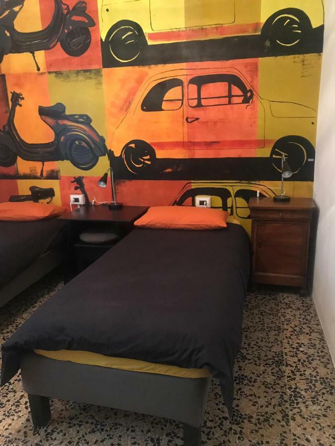 Comova Maslianico Bagian luar foto